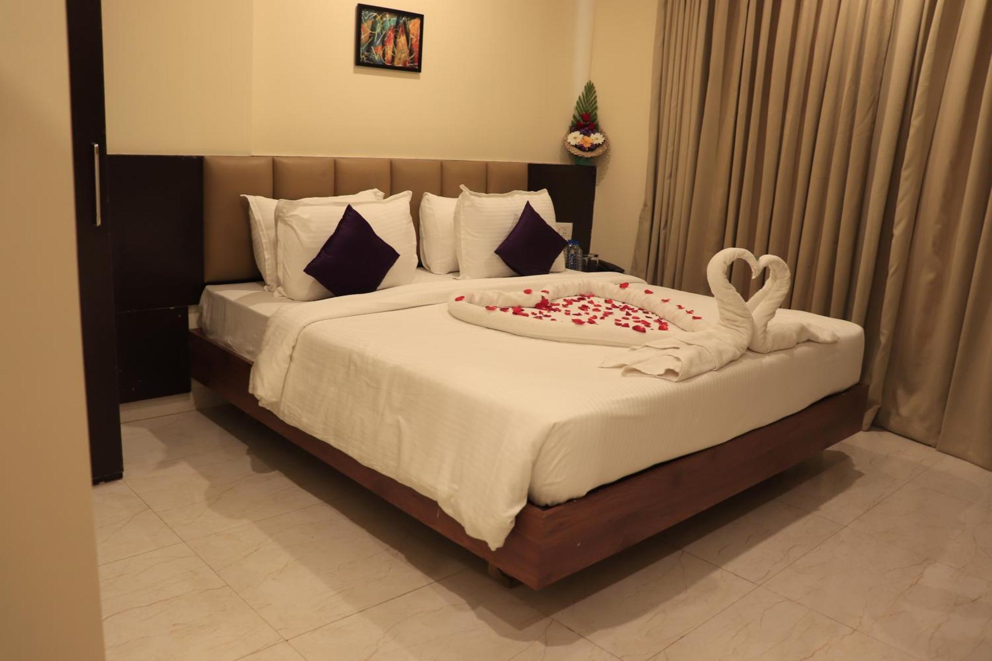 Balaji Gold Inn Hotel Hubli Kültér fotó
